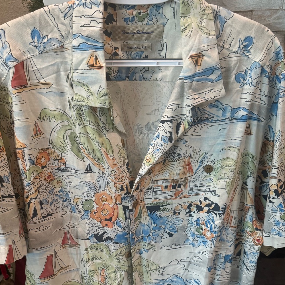 Tommy Bahama Men’s Short Sleeve Hawaiian Shirt - Multicolor